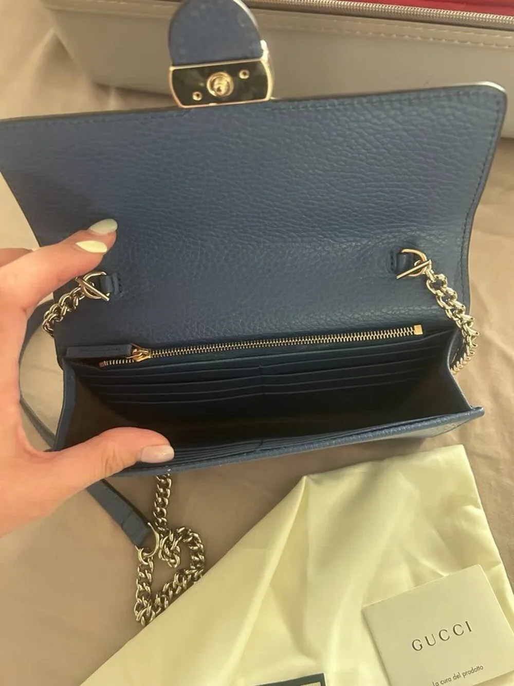 GUCCI AUTHENTIC INTERLOCKING MINI WALLET BAG - Picture 6 of 8